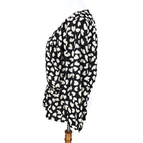 Ann Taylor Cinched Waist Heart Black/Cream Blouse Size M Free Wristlet - Picture 3 of 10